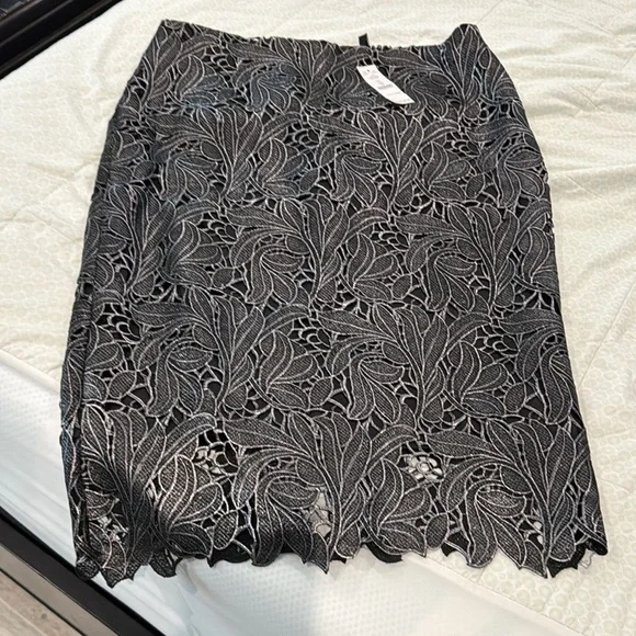 White House Black Market Black Silver Pencil Skirt - Picture 3 of 3